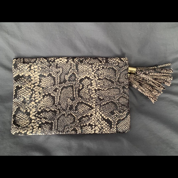 ASOS Envelope Clutch - Picture 2 of 4